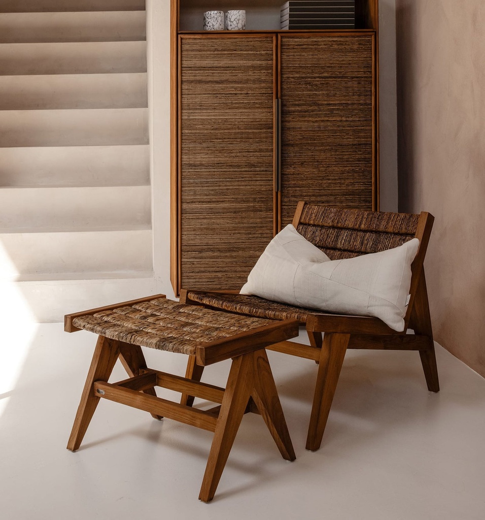 Caterpillar Brawny Lounge Chair