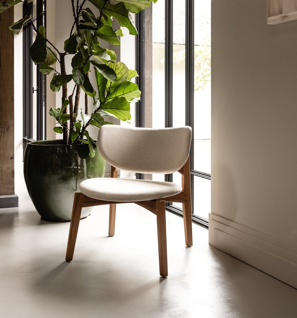 Mila Lounge Chair